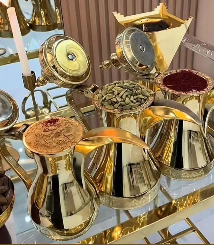 قهوجي وصبابين